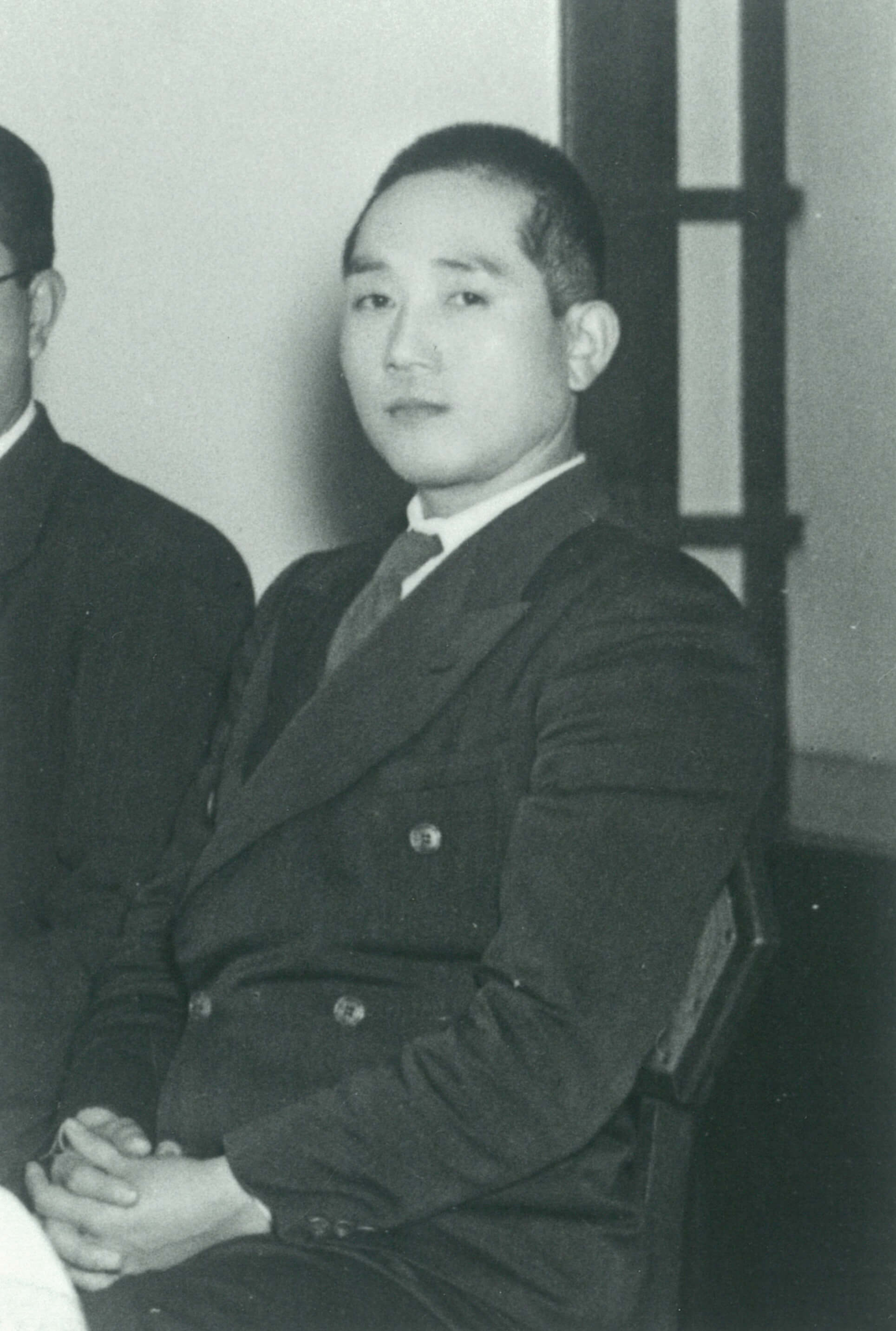 ผู้ก่อตั้ง – เคนจิ คาซาโตะ (ในปี 1949)