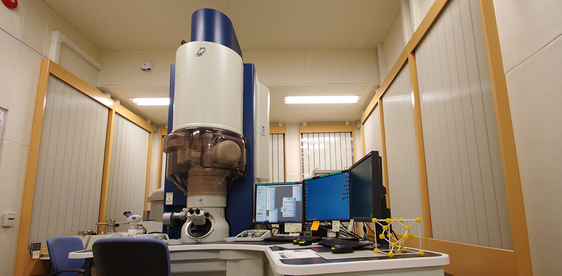 Atomic Resolution Analytical TEM JEM-ARM200F installation room