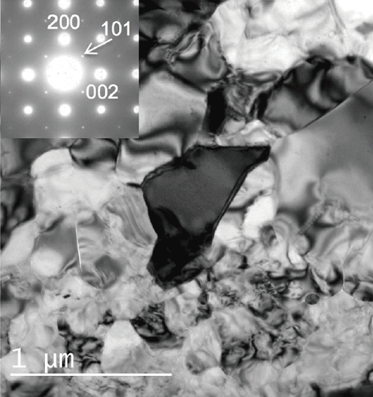 ПЭМ-изображение особого кристалла граната, образовавшегося под сверхвысоким давлением, вызванным столкновением с метеоритом.