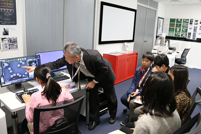 JEOL School of Science in France
