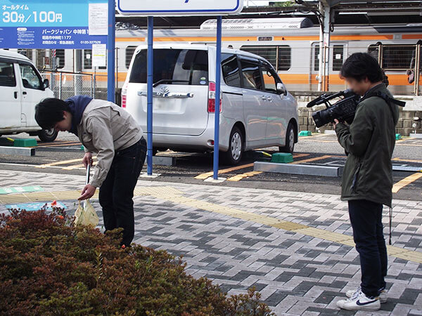 สัมภาษณ์โดยรายการทีวีท้องถิ่น