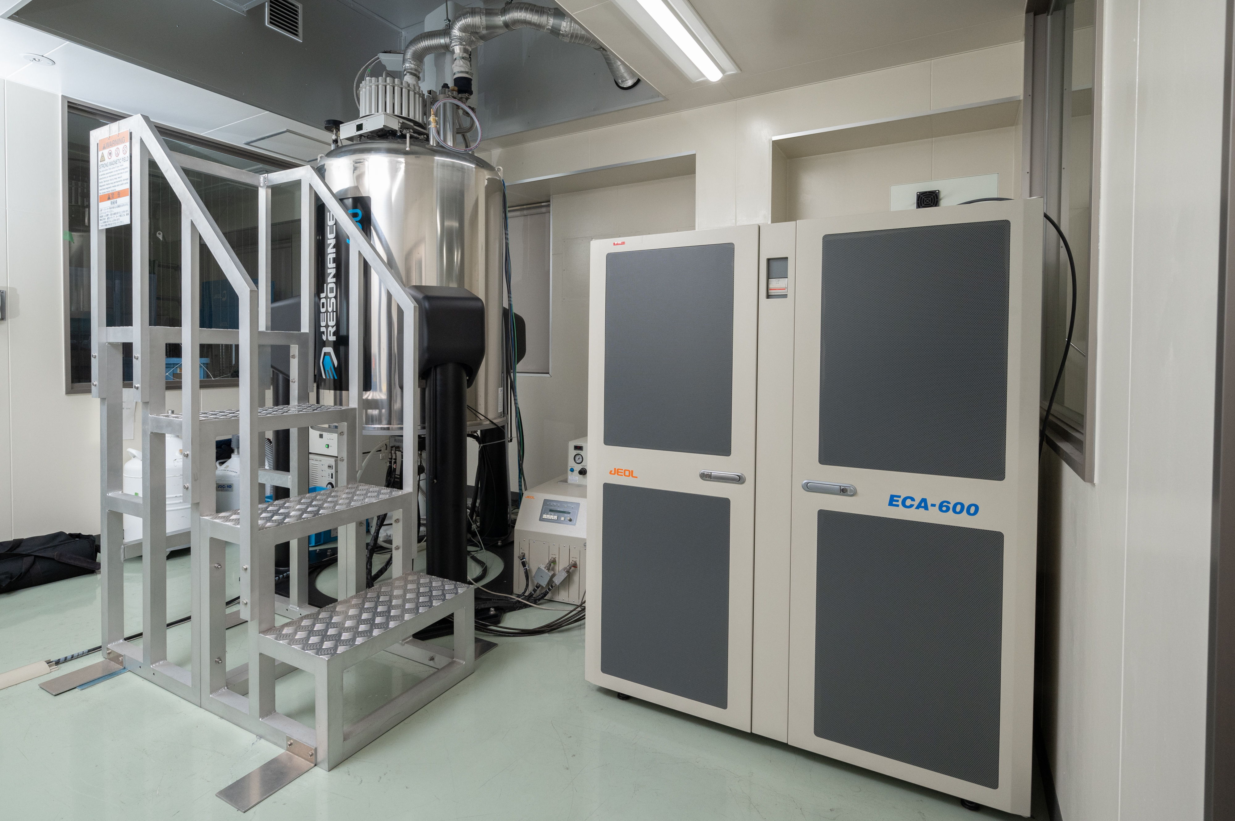 NMR Spectrometer